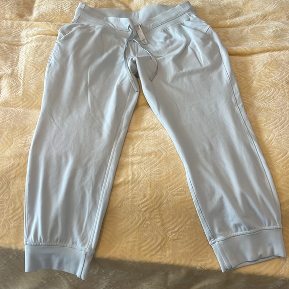 White lululemon joggers size 10 - Picture 2 of 4